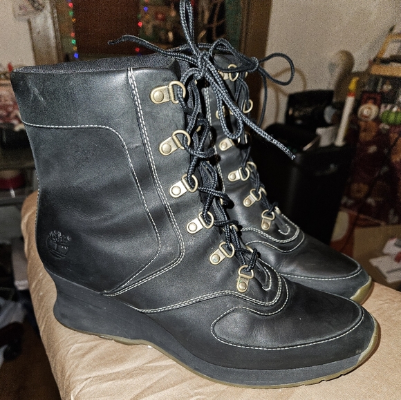 Timberland Womens Black Leather 12 Eye Lace Up Ankle Wedge Heel Booties - Picture 1 of 7
